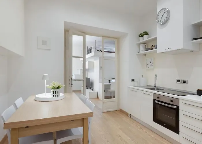 Centro I Imbriani 12 Apartment *